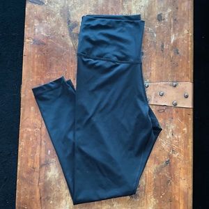 EUC | NIKE Yoga Dri-FIT Women's High-Waisted 7/8 Leggings